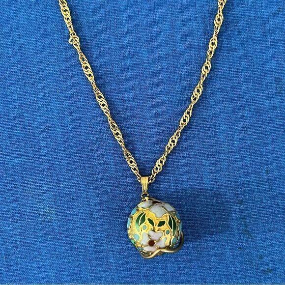 Vintage Cloisonne Gold Plated Caged Floral Design Necklace - Picture 4 of 13
